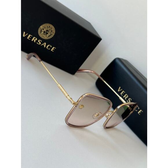 NEW Versace VE2247-D Pink Mirror Square Sunglasses - Picture 8 of 9